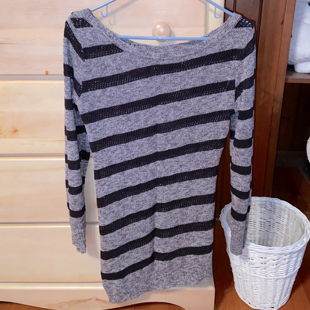 STRIPED HIGH LOW SWEATER